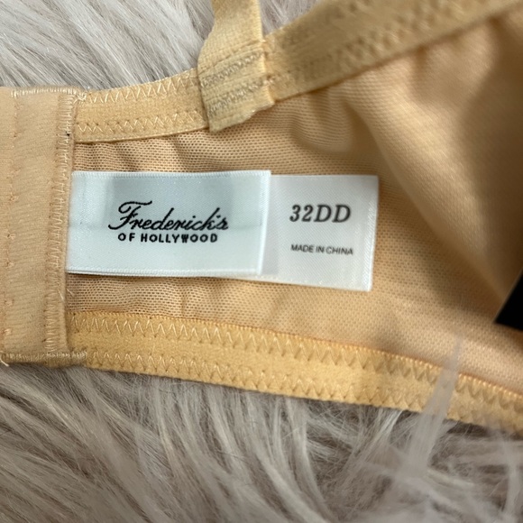 NWT Fredrick’s of Hollywood Peach Va Va Voom 32DD Bra - Picture 7 of 9